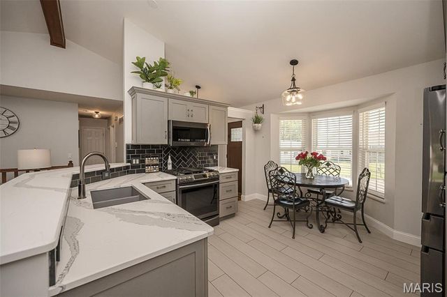 403 Pandora Court, St Peters, MO 63376