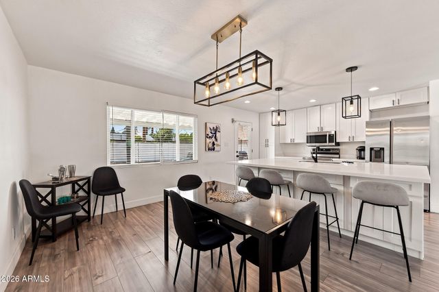 8601 E THORNWOOD Drive, Scottsdale, AZ 85251