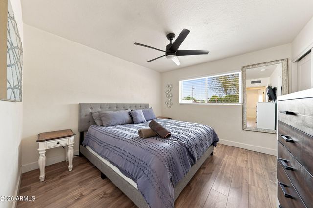 8601 E THORNWOOD Drive, Scottsdale, AZ 85251