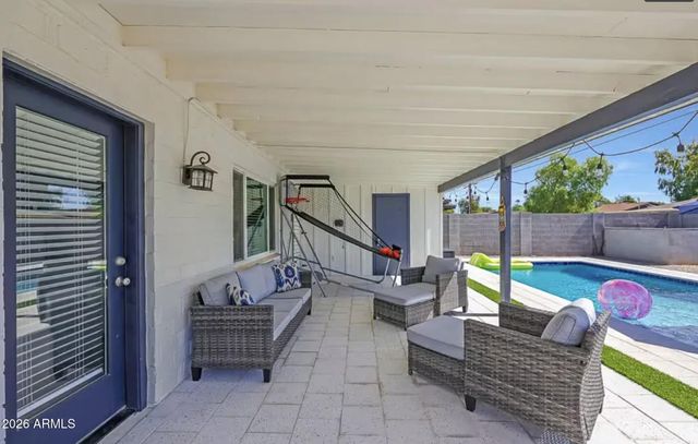 8601 E THORNWOOD Drive, Scottsdale, AZ 85251