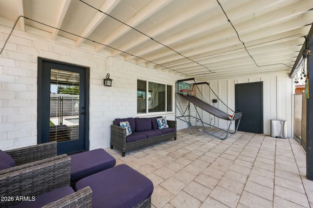 8601 E THORNWOOD Drive, Scottsdale, AZ 85251