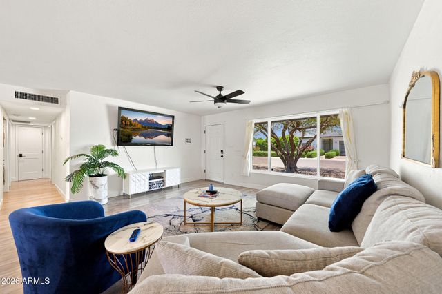 8601 E THORNWOOD Drive, Scottsdale, AZ 85251