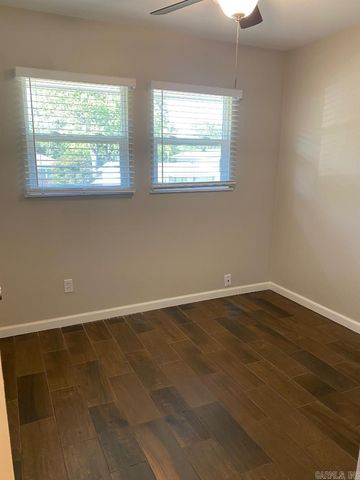 8815 Cloverhill, Little Rock, AR 72205