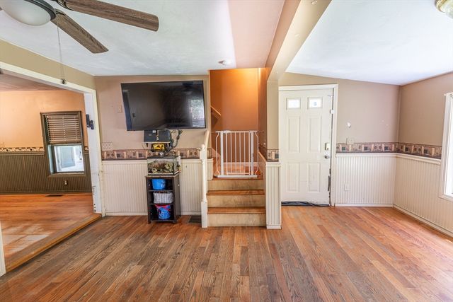 30 Second St, Leicester, MA 01611