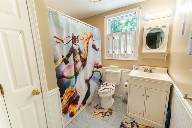 30 Second St, Leicester, MA 01611