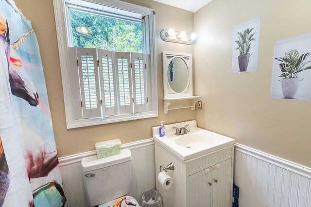 30 Second St, Leicester, MA 01611
