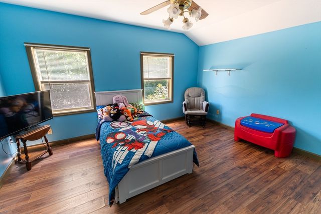 30 Second St, Leicester, MA 01611