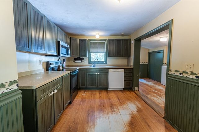30 Second St, Leicester, MA 01611