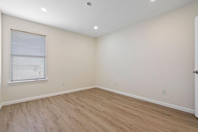 101 Redwood DR, Kyle, TX 78640