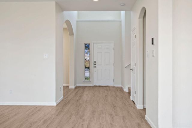 101 Redwood DR, Kyle, TX 78640