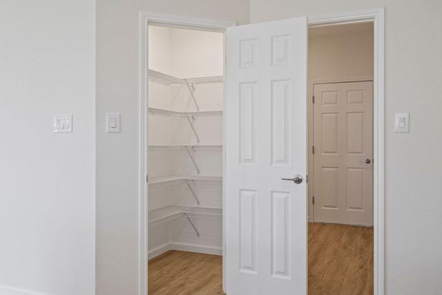 101 Redwood DR, Kyle, TX 78640