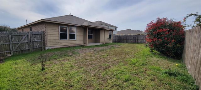 207 Wild Cat DR, Bastrop, TX 78602