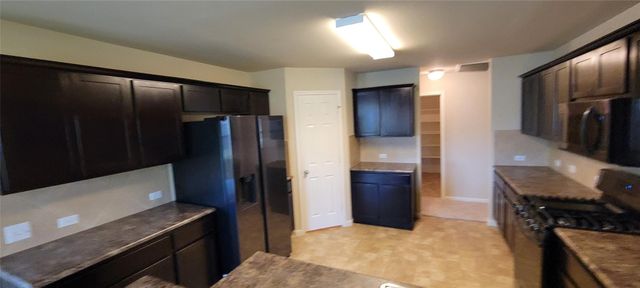 207 Wild Cat DR, Bastrop, TX 78602