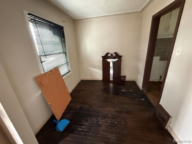 12864 Burt Road, Detroit, MI 48223