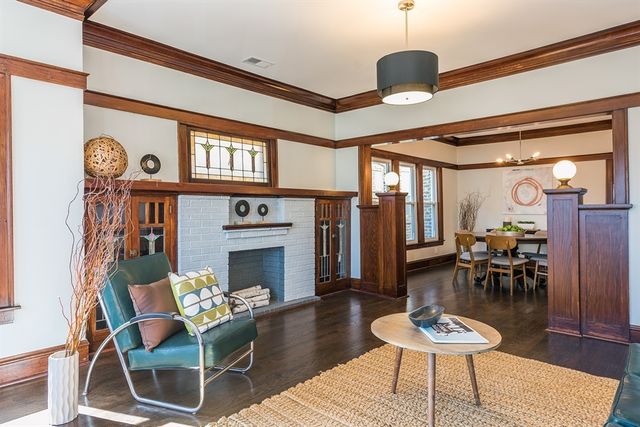 2434 N Avers Avenue 1, Chicago, IL 60647