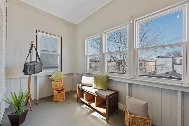 2434 N Avers Avenue 1, Chicago, IL 60647