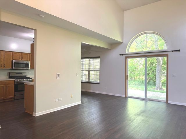 4013 Oak Tree Lane, Plainfield, IL 60586