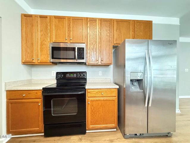 420 Cline Falls Drive, Holly Springs, NC 27540