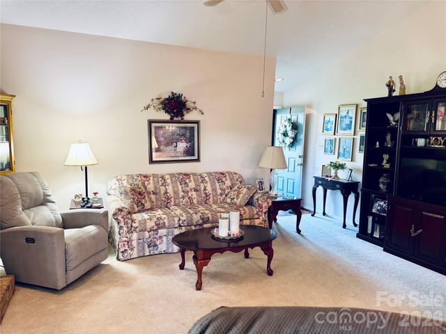 4613 Hamory Drive, Charlotte, NC 28212