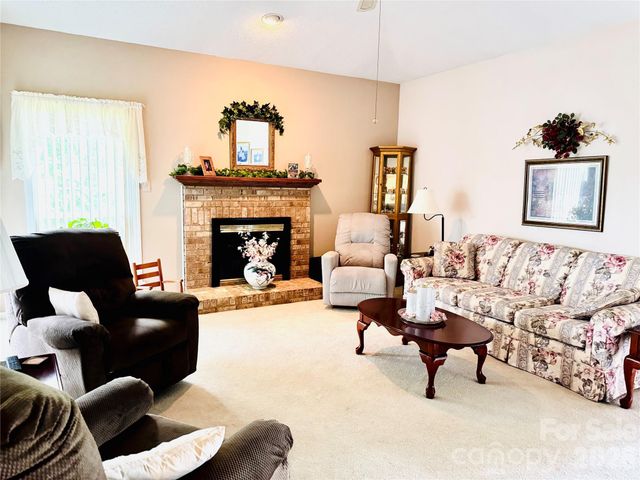 4613 Hamory Drive, Charlotte, NC 28212