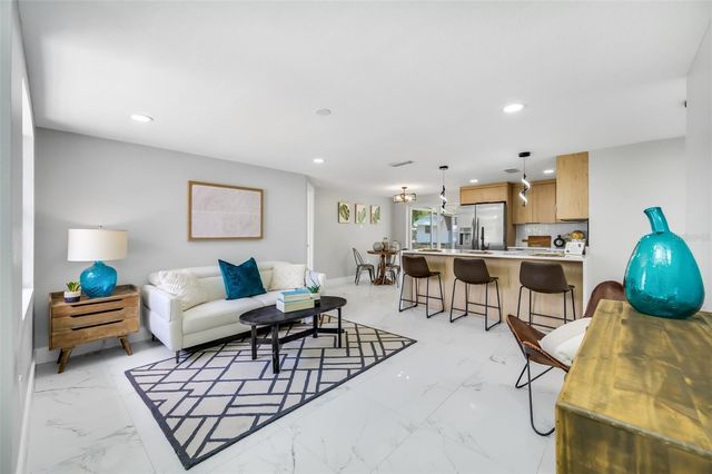 208 PALMETTO ROAD W, Nokomis, FL 34275