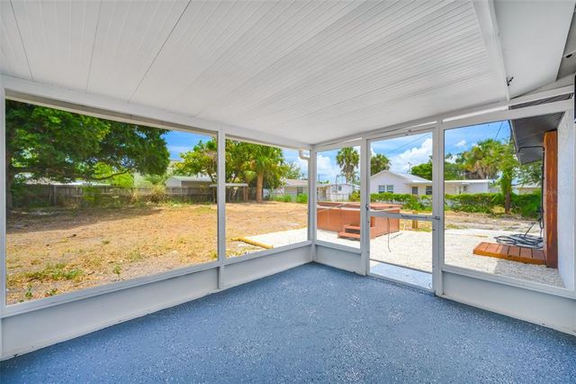 208 PALMETTO ROAD W, Nokomis, FL 34275