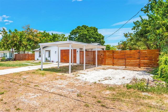 208 PALMETTO ROAD W, Nokomis, FL 34275