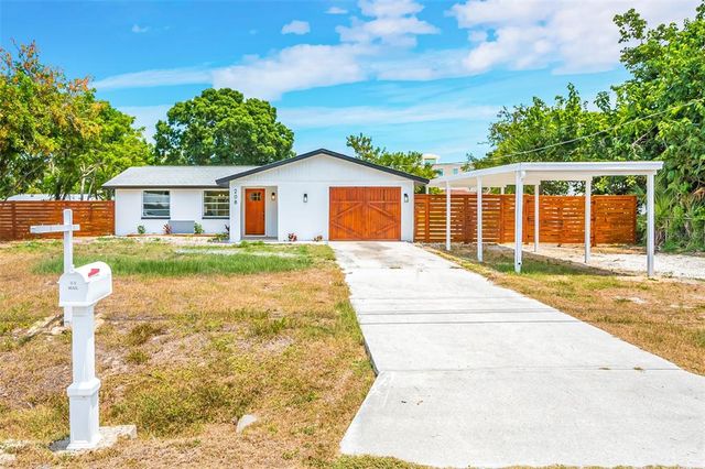 208 PALMETTO ROAD W, Nokomis, FL 34275