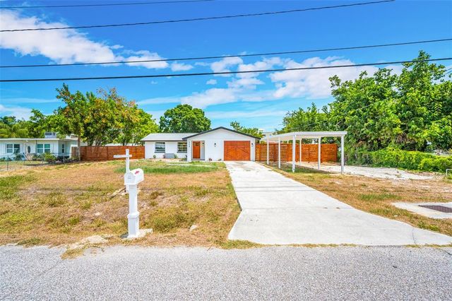 208 PALMETTO ROAD W, Nokomis, FL 34275