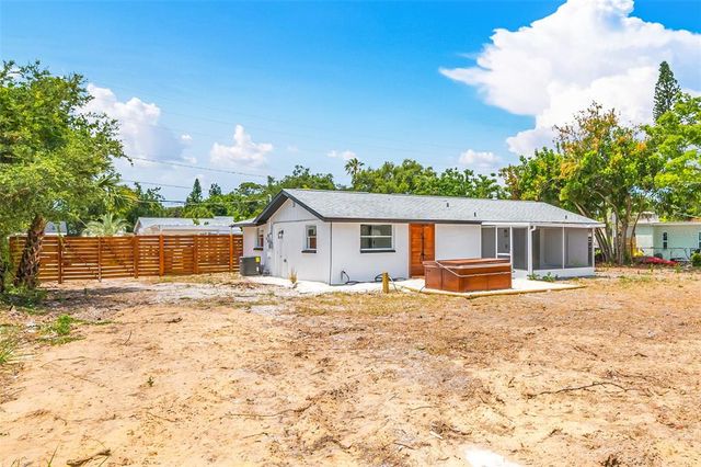 208 PALMETTO ROAD W, Nokomis, FL 34275