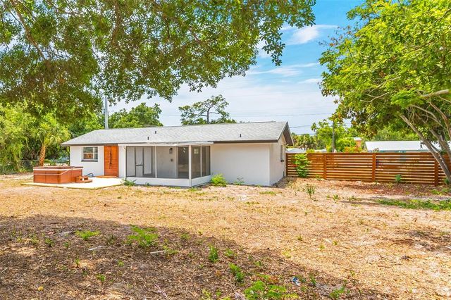 208 PALMETTO ROAD W, Nokomis, FL 34275