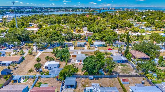 208 PALMETTO ROAD W, Nokomis, FL 34275