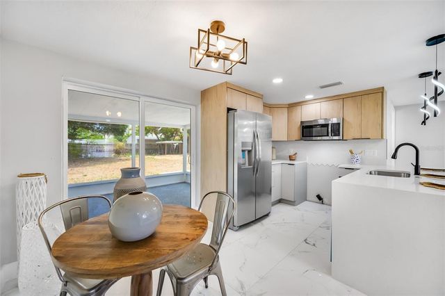 208 PALMETTO ROAD W, Nokomis, FL 34275