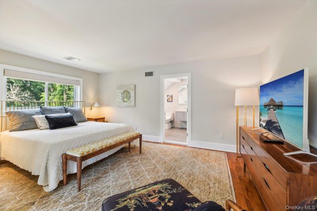 17 Oak Meadow Lane, Bellport Village, NY 11713