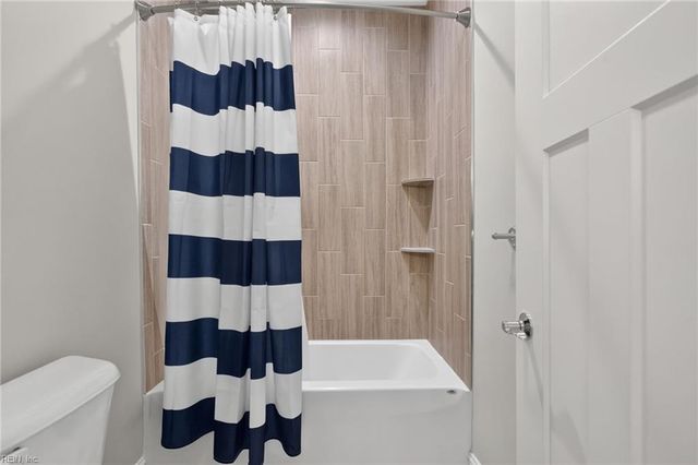 92 Richmond WAY, Carrollton, VA 23314