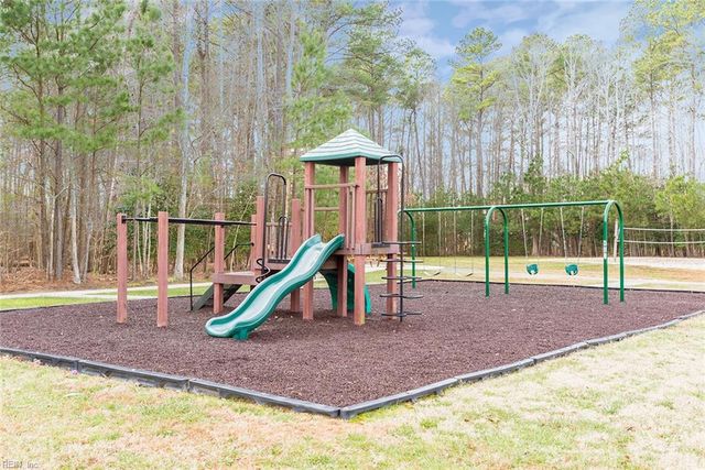 92 Richmond WAY, Carrollton, VA 23314