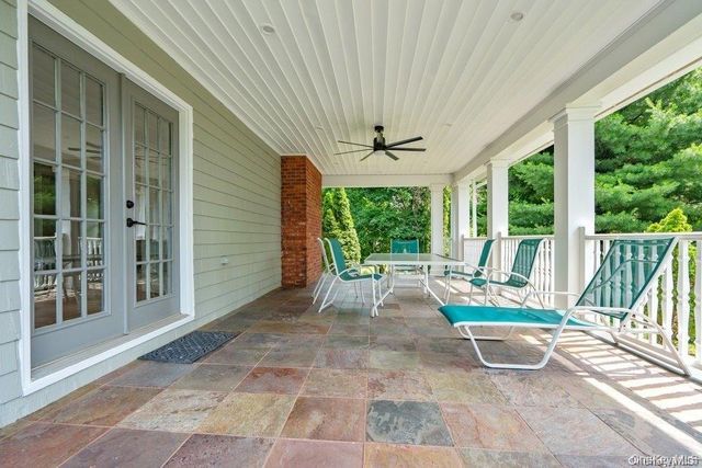 9 The Intervale, Roslyn, NY 11576