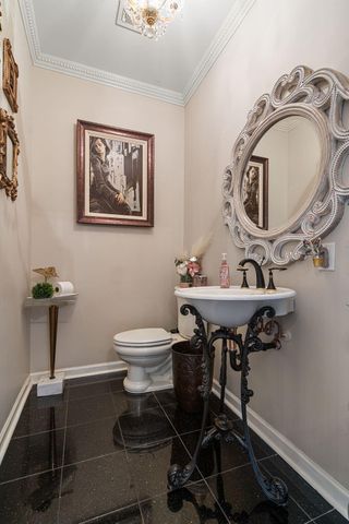 1929 Redwood Lane, Munster, IN 46321