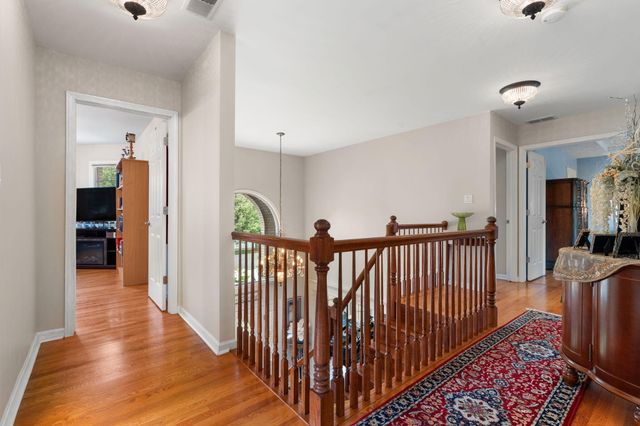 1929 Redwood Lane, Munster, IN 46321