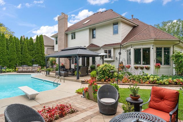 1929 Redwood Lane, Munster, IN 46321