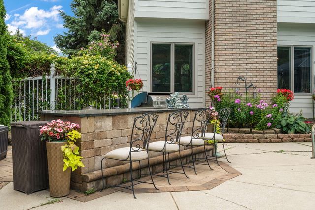 1929 Redwood Lane, Munster, IN 46321