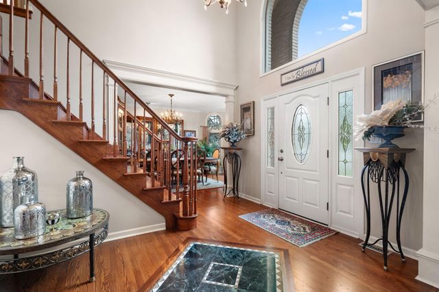 1929 Redwood Lane, Munster, IN 46321