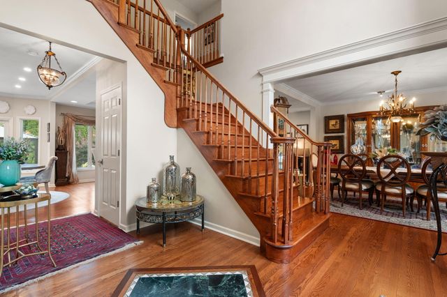 1929 Redwood Lane, Munster, IN 46321