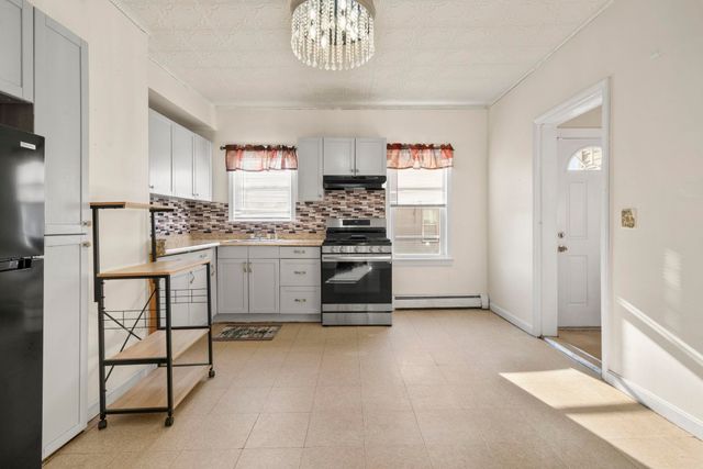 23-25 Salem Street, Nashua, NH 03064