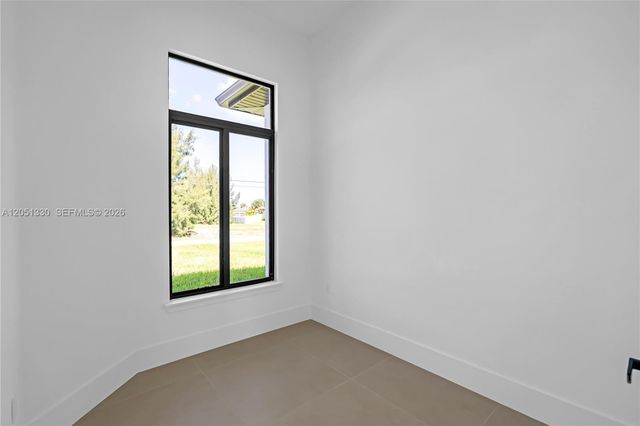 129 SW 34th Avenue, Cape Coral, FL 33991
