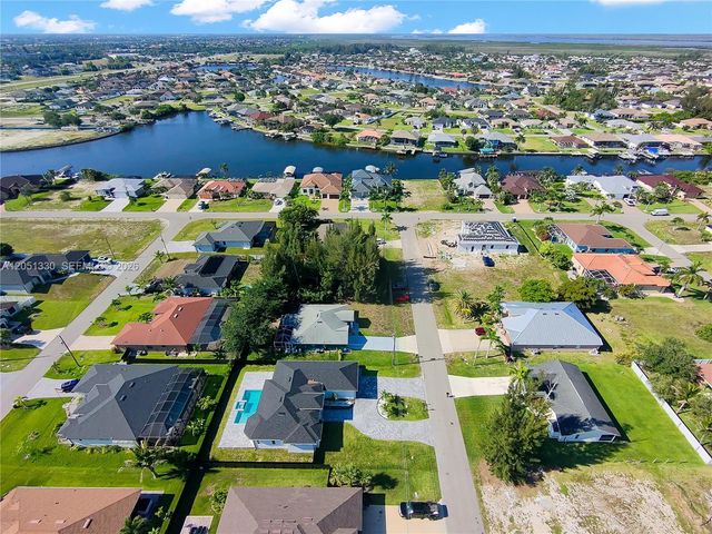 129 SW 34th Avenue, Cape Coral, FL 33991