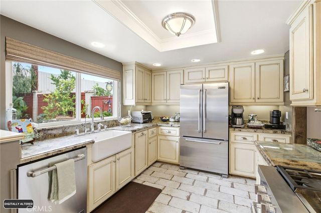 24001 Lindley, Mission Viejo, CA 92691