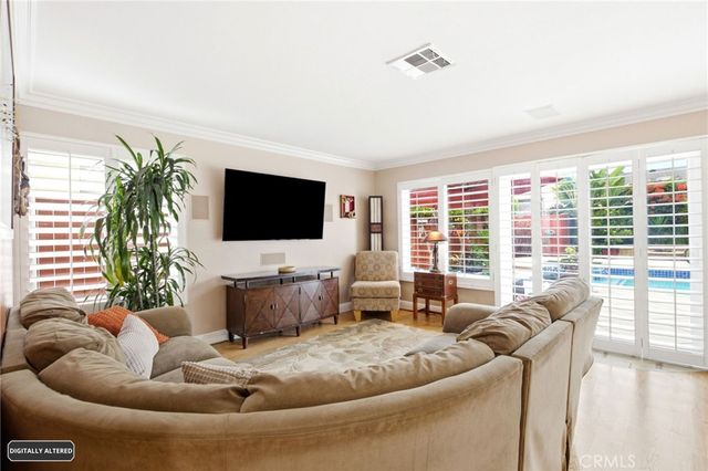 24001 Lindley, Mission Viejo, CA 92691
