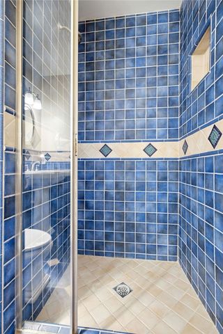 24001 Lindley, Mission Viejo, CA 92691