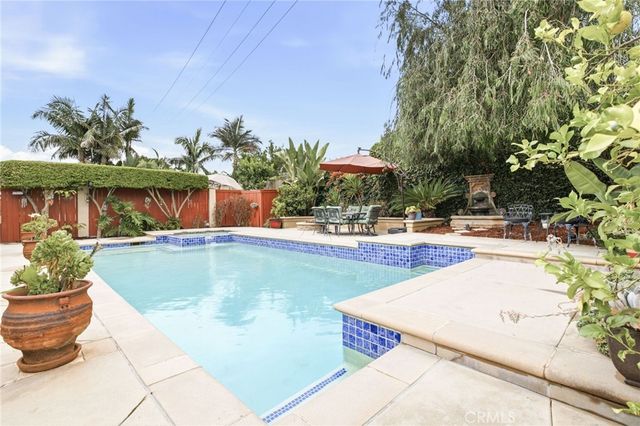 24001 Lindley, Mission Viejo, CA 92691